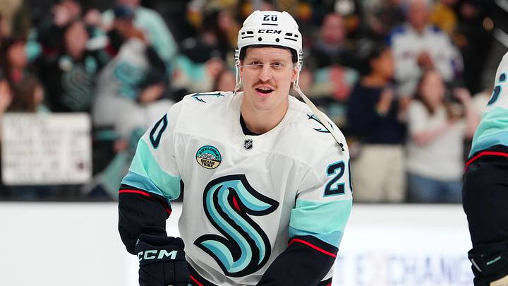 Jan 31, 2026; Las Vegas, Nevada, USA; Seattle Kraken right wing Eeli Tolvanen (20) warms up before a game against the Vegas Golden Knights at T-Mobile Arena. Mandatory Credit: Stephen R. Sylvanie-Imagn Images