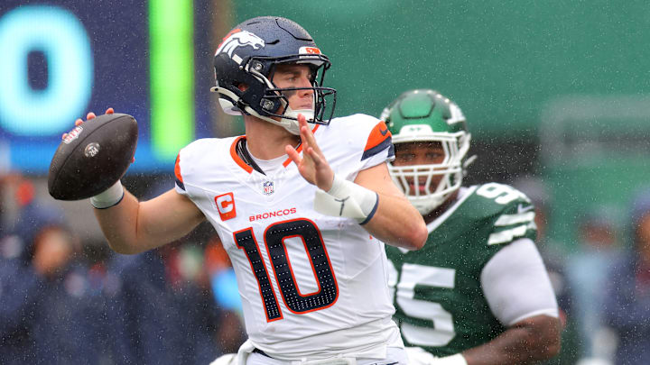 Denver Broncos v New York Jets