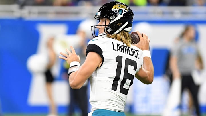 Jacksonville Jaguars quarterback Trevor Lawrence (16)