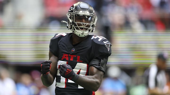 The Atlanta Falcons re-signed linebacker Rashaan Evans to their practice squad Tuesday.