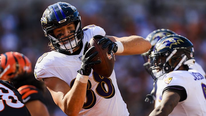 Oct 6, 2024; Cincinnati, Ohio, USA; Baltimore Ravens tight end Charlie Kolar (88) runs with the ball against the Cincinnati Bengals in the second half at Paycor Stadium. Mandatory Credit: Katie Stratman-Imagn Images