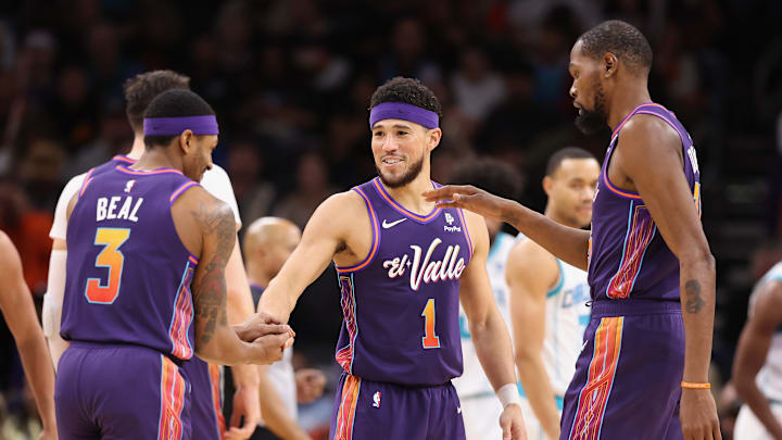 Charlotte Hornets v Phoenix Suns