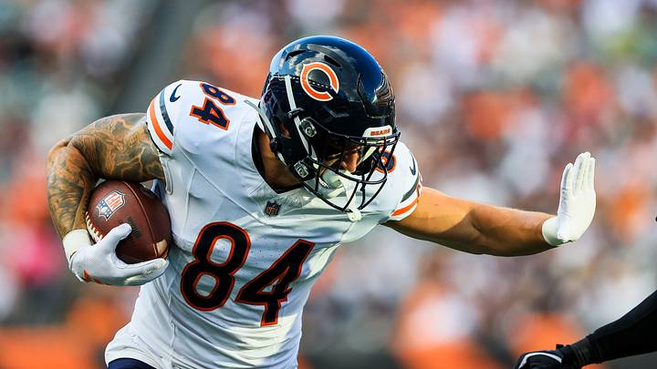 Chicago Bears TE Colston Loveland stiff arms a Cincinnati Bengals defender. Mandatory Credit: Katie Stratman-Imagn Images Chicago Bears TE Colston Loveland stiff arms a Cincinnati Bengals defender. Mandatory Credit: Katie Stratman-Imagn Images
