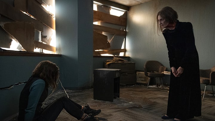 Lauren Cohan as Maggie Rhee, Lisa Emery as The Dama - The Walking Dead: Dead City _ Season 2, Episode 8 - Photo Credit: Robert Clark/AMC