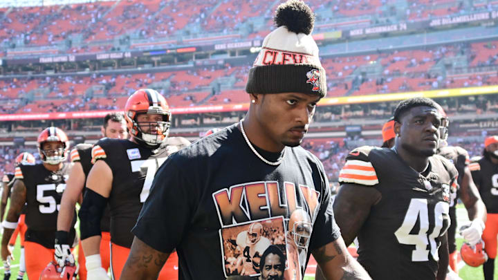 The injury controversy surrounding Cleveland Browns quarterback Deshaun Watson has taken another turn.