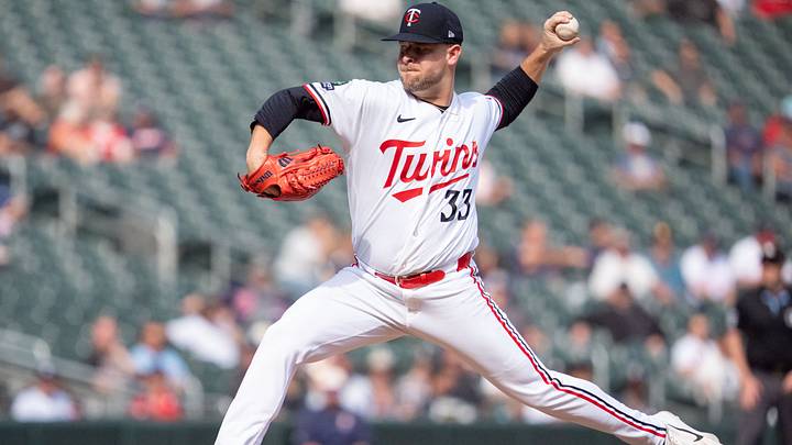 Sep 16, 2026; Minneapolis, Minnesota, USA; Minnesota Twins pitcher A.J. Minter (33) pitches against the New York Yankees in the eighth inning at Target Field. Mandatory Credit: Matt Blewett-Imagn Images Sep 16, 2026; Minneapolis, Minnesota, USA; Minnesota Twins pitcher A.J. Minter (33) pitches against the New York Yankees in the eighth inning at Target Field. Mandatory Credit: Matt Blewett-Imagn Images