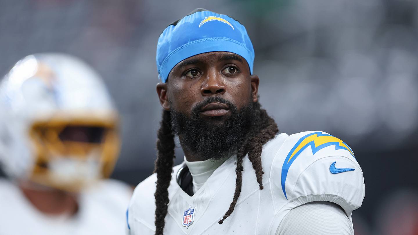 Chargers Defensive Coordinator Admits He Benched Nine-Year Veteran In Week 2