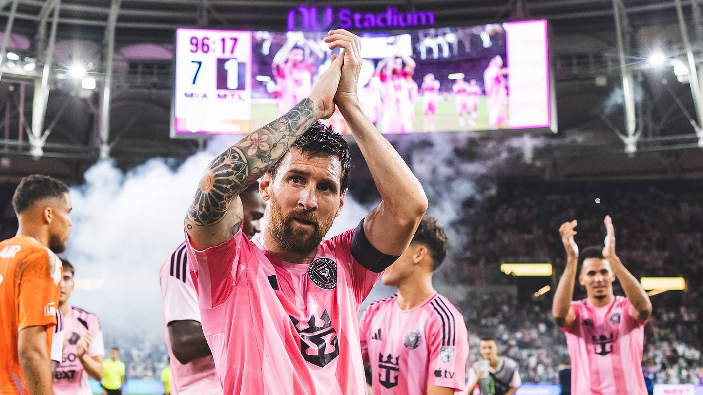 Cristiano Ronaldo’s Former Teammate Praises Lionel Messi After Ageless Performance