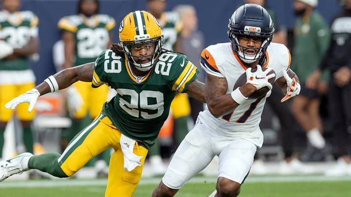 Jaylen Waddle turns on the jets vs. the Packers. Jaylen Waddle turns on the jets vs. the Packers.