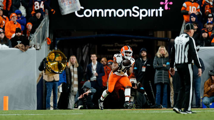 Dec 2, 2024; Denver, Colorado, USA; Cleveland Browns running back Nick Chubb (24) makes a catch for a touchdown in the fourth quarter against the Denver Broncos at Empower Field at Mile High. Mandatory Credit: Isaiah J. Downing-Imagn Images