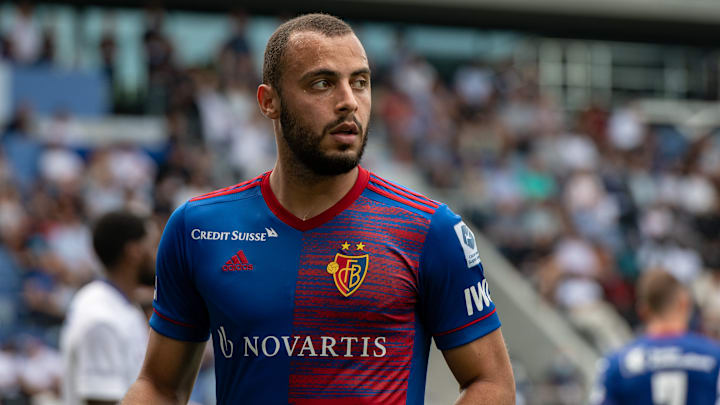 Arthur Cabral ciblé par le FC Barcelone.