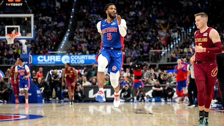 Cleveland Cavaliers v Detroit Pistons