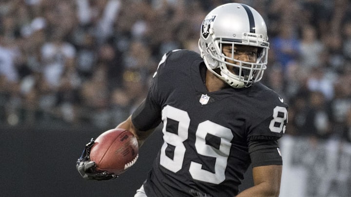 September 10, 2018; Oakland, CA, USA; Oakland Raiders wide receiver Amari Cooper (89) runs the football against the Los Angeles Rams during the first quarter at Oakland Coliseum. Mandatory Credit: Kyle Terada-Imagn Images September 10, 2018; Oakland, CA, USA; Oakland Raiders wide receiver Amari Cooper (89) runs the football against the Los Angeles Rams during the first quarter at Oakland Coliseum. Mandatory Credit: Kyle Terada-Imagn Images