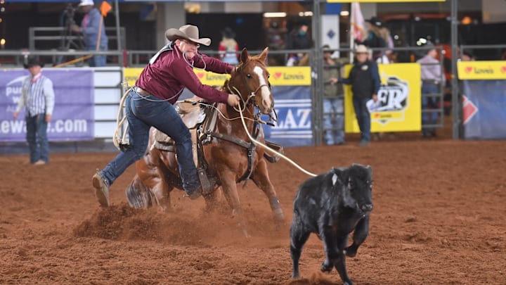 A tie down roper at IFR55