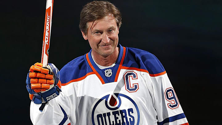 Oct 12, 2016; Edmonton, Alberta, CAN; Wayne Gretzky waves to the fans during the opening ceremonies at Rogers Place. Mandatory Credit: Perry Nelson-Imagn Images