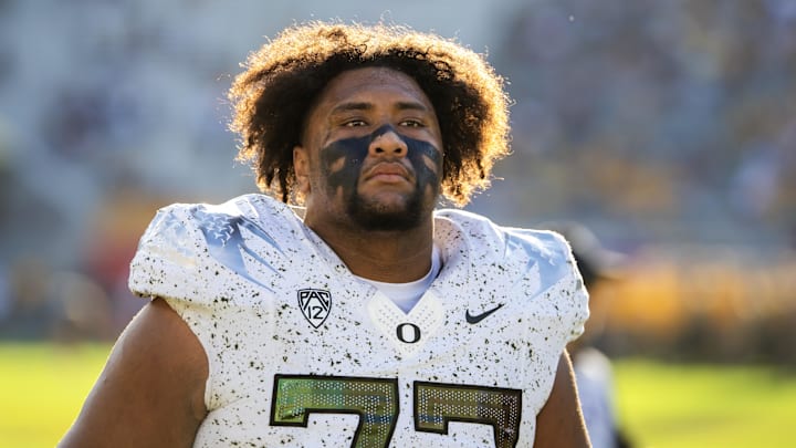 Nov 18, 2023; Tempe, Arizona, USA; Oregon Ducks offensive lineman Iapani Laloulu (72) against the Arizona State Sun Devils at Mountain America Stadium. Mandatory Credit: Mark J. Rebilas-Imagn Images