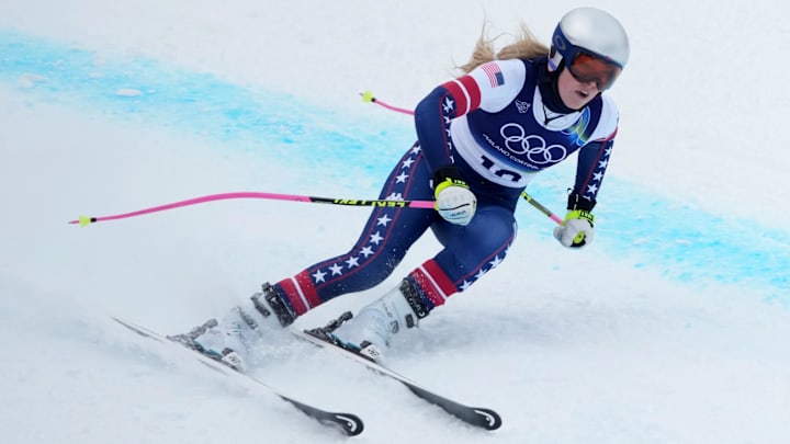 Lindsey Vonn suffered a fractured leg during a crash in a downhill run at the Winter Olympics.