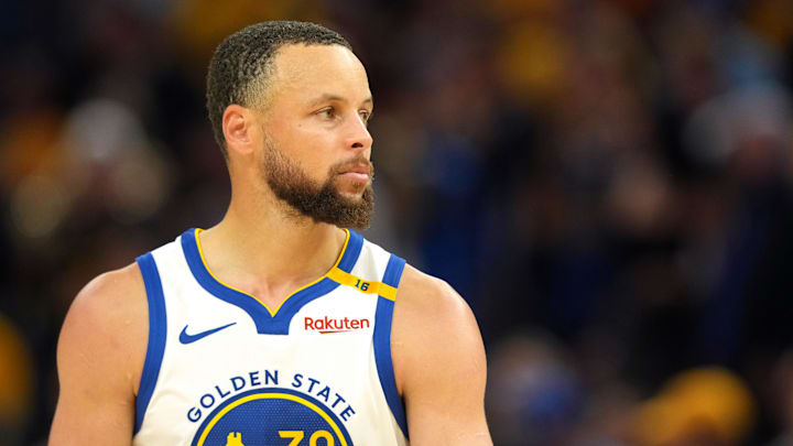 Apr 26, 2025; San Francisco, California, USA; Golden State Warriors guard Stephen Curry (30) during the fourth quarter of game three of first round for the 2024 NBA Playoffs against the Houston Rockets at Chase Center. Mandatory Credit: Darren Yamashita-Imagn Images Apr 26, 2025; San Francisco, California, USA; Golden State Warriors guard Stephen Curry (30) during the fourth quarter of game three of first round for the 2024 NBA Playoffs against the Houston Rockets at Chase Center. Mandatory Credit: Darren Yamashita-Imagn Images