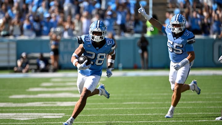North Carolina Tar Heels running back Omarion Hampton runs for a touchdown.
