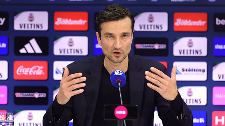 Vorstandsvorsitzender des S04: Matthias Tillmann Vorstandsvorsitzender des S04: Matthias Tillmann