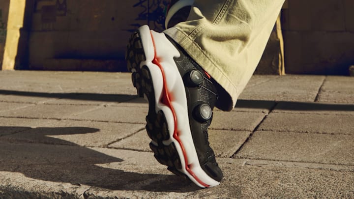 The Merrell SpeedARC Surge BOA in the black/white colorway. The Merrell SpeedARC Surge BOA in the black/white colorway.