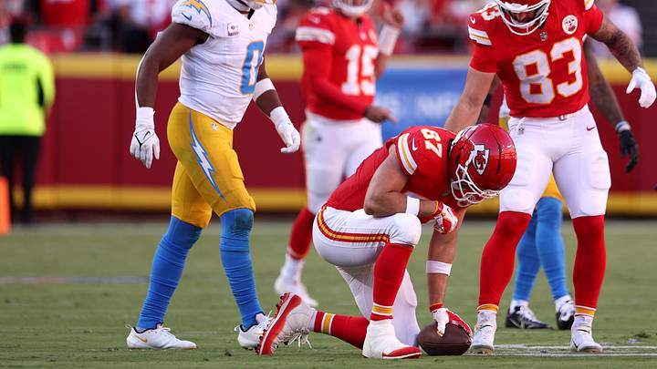 Kansas City Chiefs tight end Travis Kelce (87) reacts after a play during the second quarter against the Los Angeles Chargers at GEHA Field at Arrowhead Stadium. Kansas City Chiefs tight end Travis Kelce (87) reacts after a play during the second quarter against the Los Angeles Chargers at GEHA Field at Arrowhead Stadium.