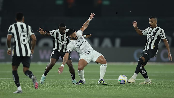 Botafogo e Atlético-MG disputam título continental