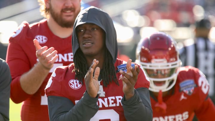 Oklahoma wide receiver Deion Burks