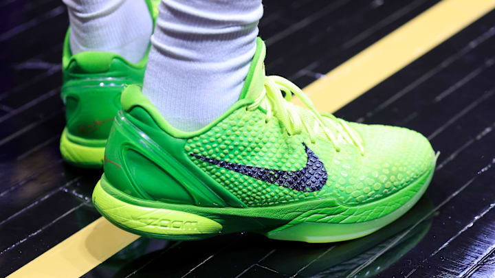Kobe Grinch Christmas Sneakers