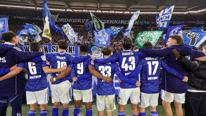 Schalke 04 ist vorübergehend wieder Tabellenführer der 2. Bundesliga