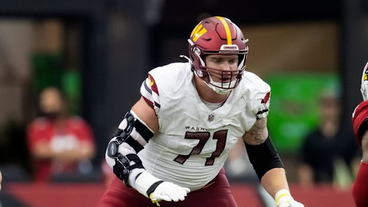 Sep 29, 2024; Glendale, Arizona, USA; Washington Commanders guard Andrew Wylie (71) against the Arizona Cardinals at State Farm Stadium. Mandatory Credit: Mark J. Rebilas-Imagn Images