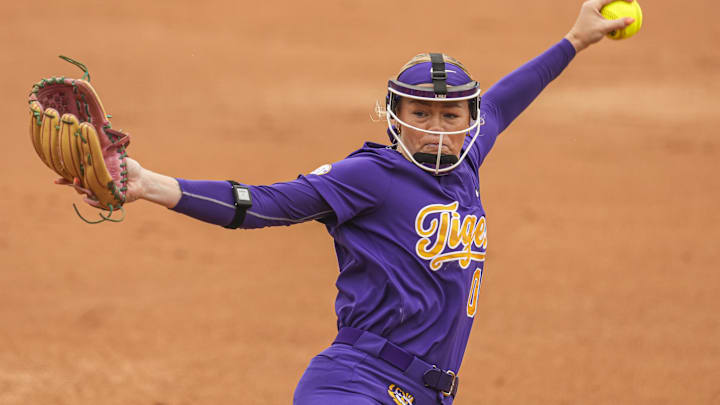 May 7, 2025; Athens, GA, USA; LSU starting pitcher/relief pitcher Jayden Heavener (00) pitches against Mississippi St. during the first inning at Jack Turner Stadium. Mandatory Credit: Dale Zanine-Imagn Images