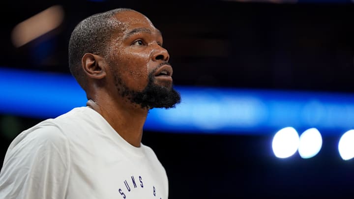 Jan 31, 2025; San Francisco, California, USA; Phoenix Suns forward Kevin Durant (35) stands on the court before the start of the game against the Golden State Warriors at the Chase Center. Mandatory Credit: Cary Edmondson-Imagn Images