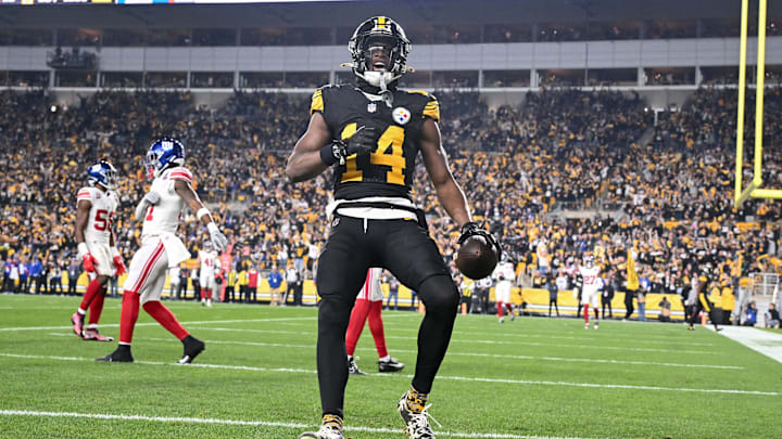 Oct 28, 2024; Pittsburgh, Pennsylvania, USA; Pittsburgh Steelers wide receiver George Pickens (14) celebrates a touchdown pass that was called back for a penalty against the New York Giants during the first half at Acrisure Stadium. Mandatory Credit: Barry Reeger-Imagn Images