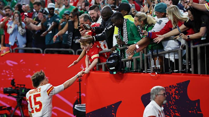 Feb 9, 2025; New Orleans, LA, USA; Kansas City Chiefs quarterback Patrick Mahomes (15) greets fans as he walks off the field after losing against the Philadelphia Eagles in Super Bowl LIX at Caesars Superdome. Mandatory Credit: Bill Streicher-Imagn Images Feb 9, 2025; New Orleans, LA, USA; Kansas City Chiefs quarterback Patrick Mahomes (15) greets fans as he walks off the field after losing against the Philadelphia Eagles in Super Bowl LIX at Caesars Superdome. Mandatory Credit: Bill Streicher-Imagn Images
