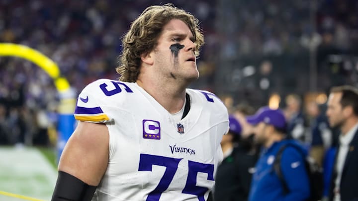 Jan 13, 2025; Glendale, AZ, USA; Minnesota Vikings tackle Brian O'Neill (75) against the Los Angeles Rams during an NFC wild card game at State Farm Stadium. Jan 13, 2025; Glendale, AZ, USA; Minnesota Vikings tackle Brian O'Neill (75) against the Los Angeles Rams during an NFC wild card game at State Farm Stadium.