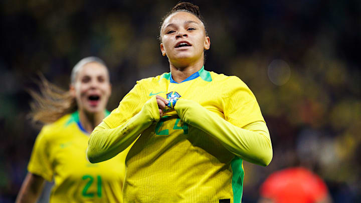 Dudinha marcou dois gols para a Seleção Brasileira contra o Japão Dudinha marcou dois gols para a Seleção Brasileira contra o Japão