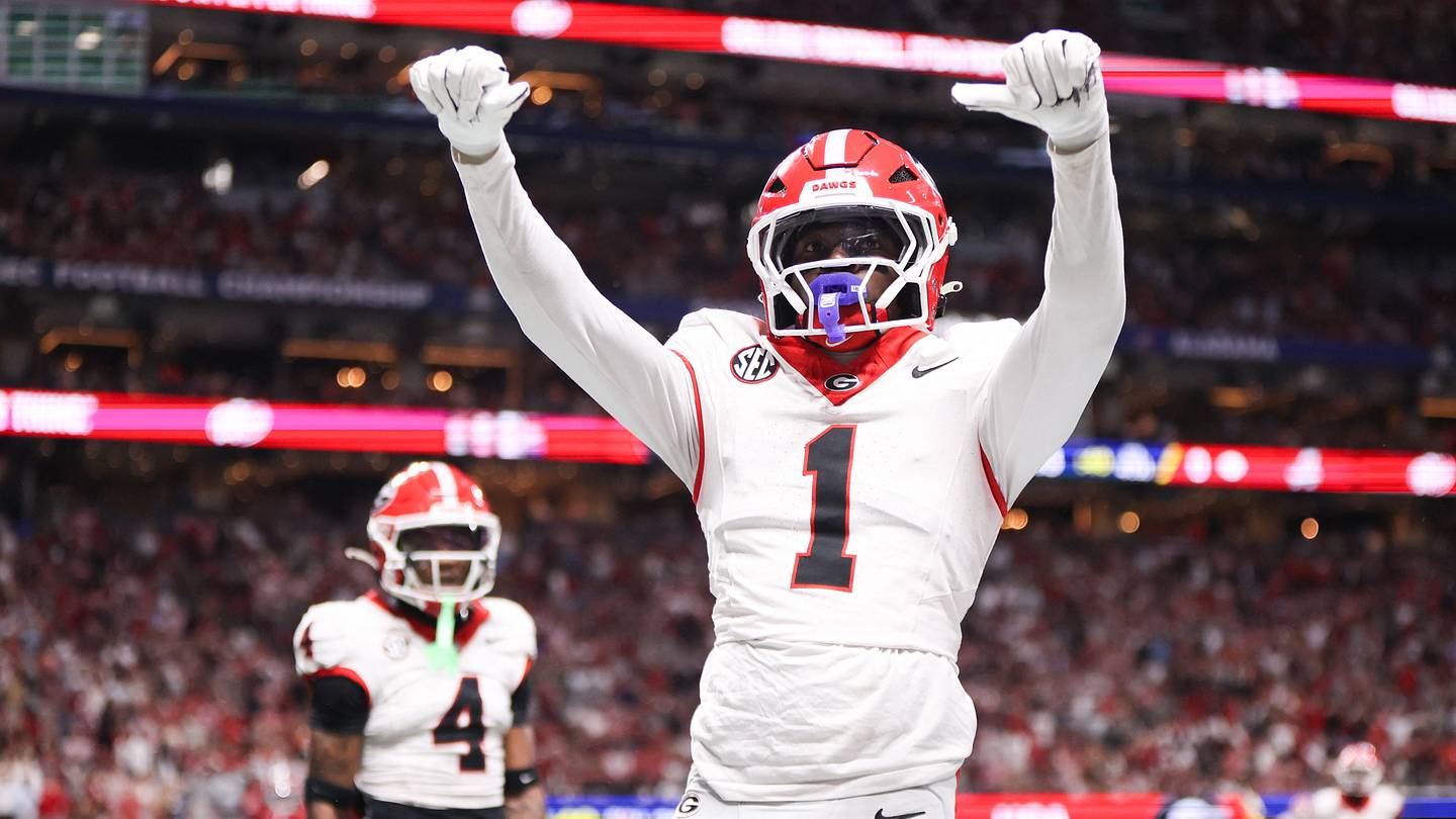 Dallas Cowboys 2027 NFL Mock Draft Lands Ball-Hawking Playmaker For Christian Parker