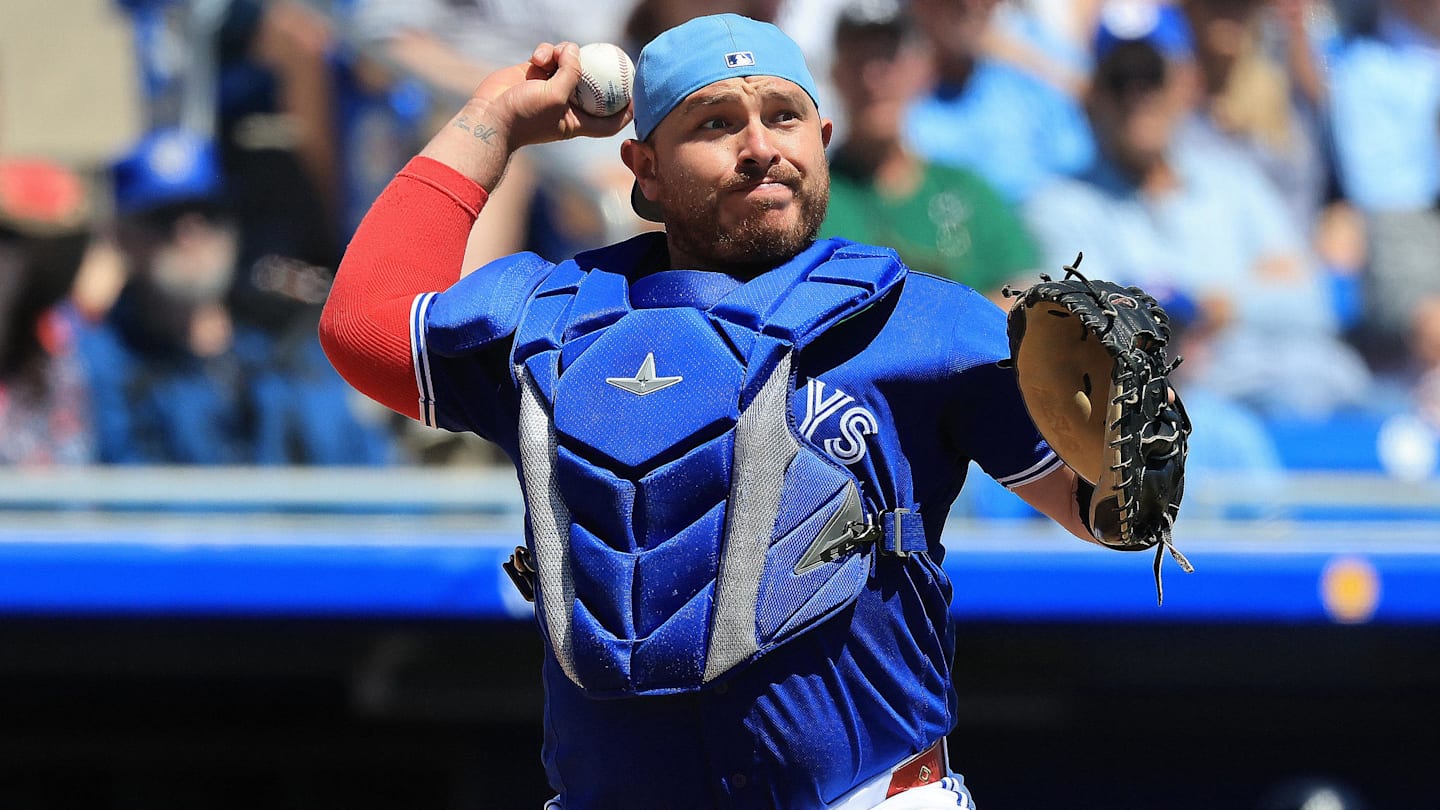 Blue Jays Injury Updates: Kirk on Schedule, No Berrios Yet, Outfielders Inch Closer