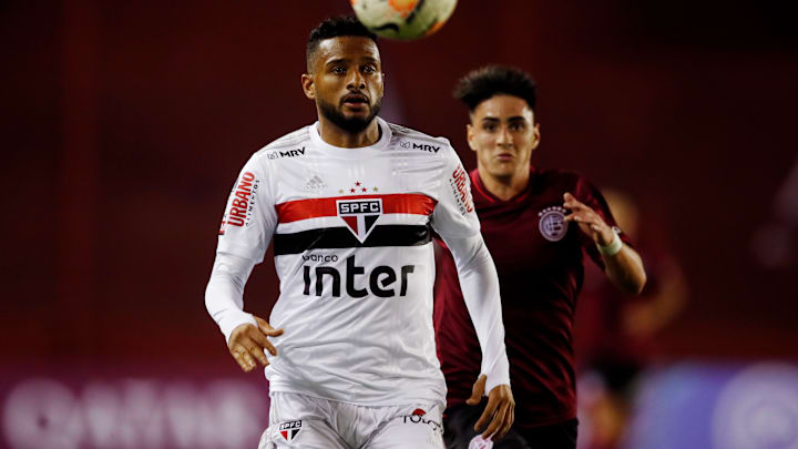 Reinaldo é titular absoluto e principal batedor de pênaltis do Tricolor do Morumbi Reinaldo é titular absoluto e principal batedor de pênaltis do Tricolor do Morumbi