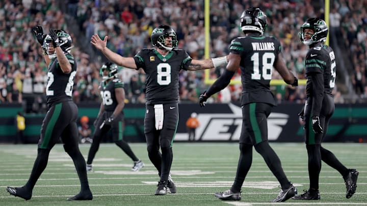 The Jets overcame a series of self-inflicted mistakes in the first half to beat the Texans and keep their season alive.