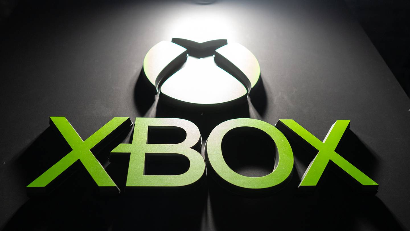 Microsoft Expands Xbox: Cross-Platform Gaming and Handheld Future