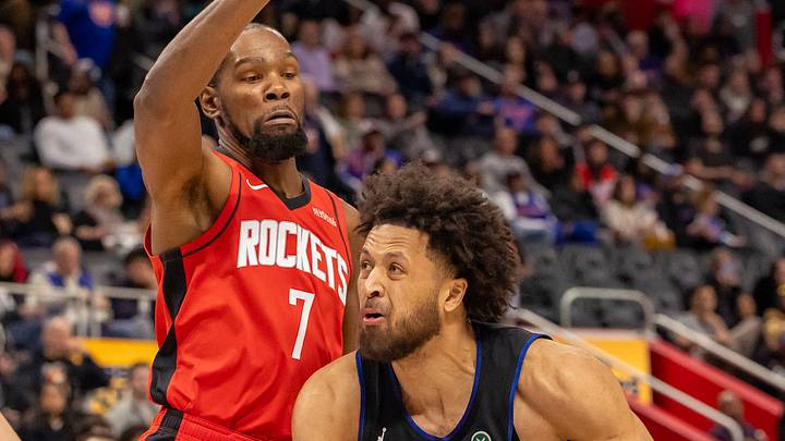 Jan 23, 2026; Detroit, Michigan, USA; Houston Rockets forward Kevin Durant (7) defends against Detroit Pistons guard Cade Cunningham (2) during the second half at Little Caesars Arena. Mandatory Credit: David Reginek-Imagn Images Jan 23, 2026; Detroit, Michigan, USA; Houston Rockets forward Kevin Durant (7) defends against Detroit Pistons guard Cade Cunningham (2) during the second half at Little Caesars Arena. Mandatory Credit: David Reginek-Imagn Images