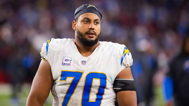 Oct 21, 2024; Glendale, Arizona, USA; Los Angeles Chargers offensive tackle Rashawn Slater (70) against the Arizona Cardinals at State Farm Stadium. Mandatory Credit: Mark J. Rebilas-Imagn Images Oct 21, 2024; Glendale, Arizona, USA; Los Angeles Chargers offensive tackle Rashawn Slater (70) against the Arizona Cardinals at State Farm Stadium. Mandatory Credit: Mark J. Rebilas-Imagn Images