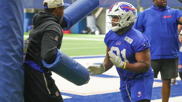 Buffalo Bills defensive tackle Ed Oliver (91) trains during Buffalo Bills Minicamp. Buffalo Bills defensive tackle Ed Oliver (91) trains during Buffalo Bills Minicamp.