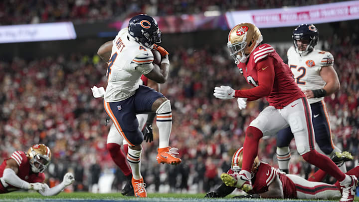 D'Andre Swift scores a touchdown against the San Francisco 49ers  in the second half Sunday night.