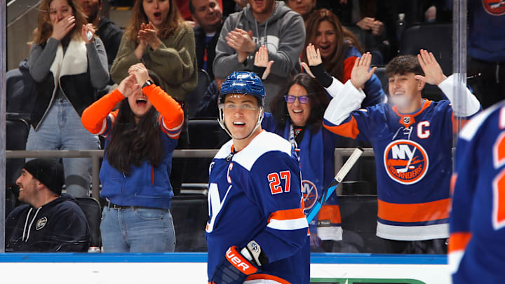 Columbus Blue Jackets v New York Islanders