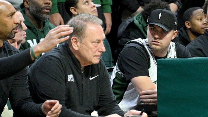 Jan 19, 2025; East Lansing, Michigan, USA; Tigers Cy Young award winner Tarik Skubal watches Michigan State Spartans head coach Tom Izzo during the first half against the Illinois Fighting Illini at Jack Breslin Student Events Center. Mandatory Credit: Dale Young-Imagn Images Jan 19, 2025; East Lansing, Michigan, USA; Tigers Cy Young award winner Tarik Skubal watches Michigan State Spartans head coach Tom Izzo during the first half against the Illinois Fighting Illini at Jack Breslin Student Events Center. Mandatory Credit: Dale Young-Imagn Images