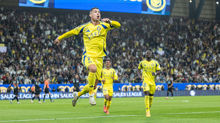 Cristiano Ronaldo renova com o Al-Nassr até o meio de 2026 