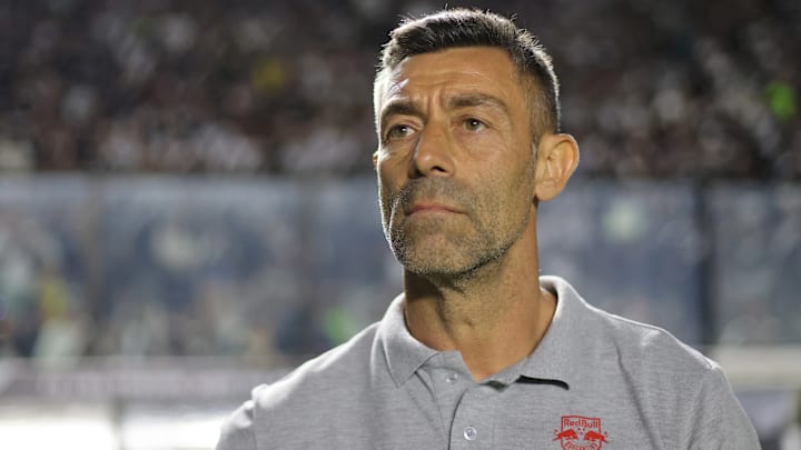 Caixinha está na mira do Grêmio para 2025